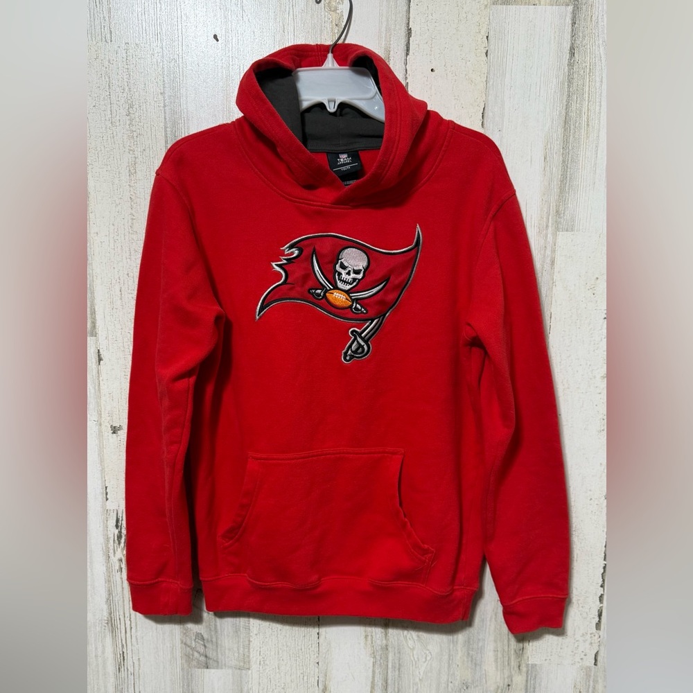 Tampa Bay Bucs Bold Red Kids Hoodie - Picture 1 of 8